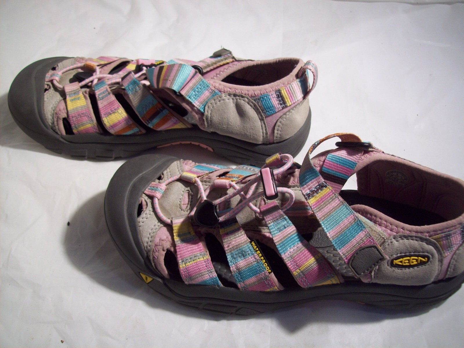 Keen 6 sandali donna misto grigio rosa estate acqua usati in ottime condizioni chiusura a levetta e cinturino