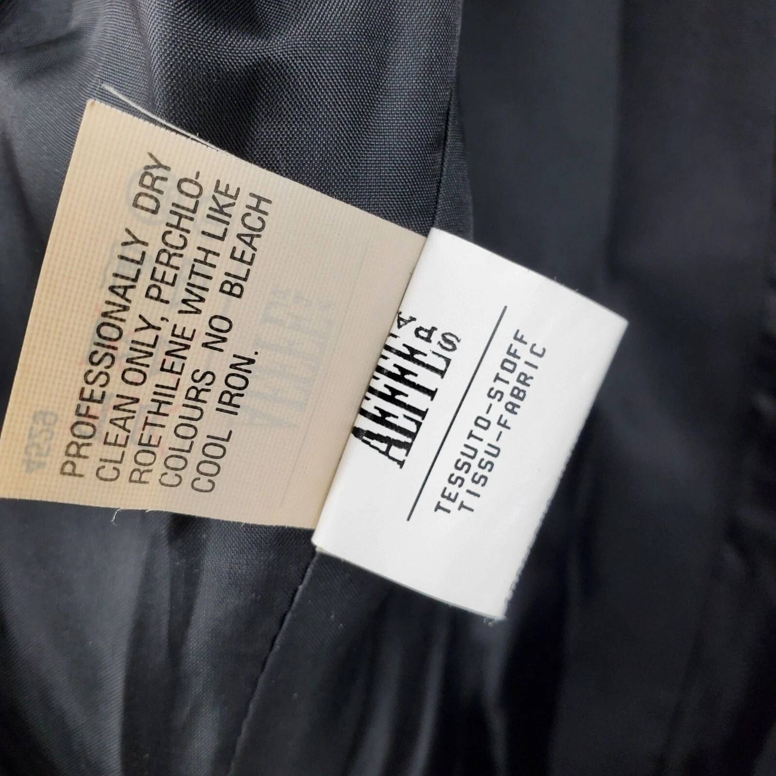 Abito Moschino economico e pulcino lana maniche lunghe nero blazer look gonna formale