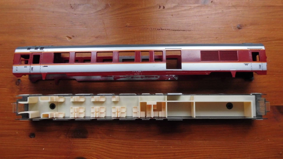 Aménagement intérieur pour voiture GRAND CONFORT SNCF A4Dtux Fourgon Géné. JOUEF - Photo 3/3