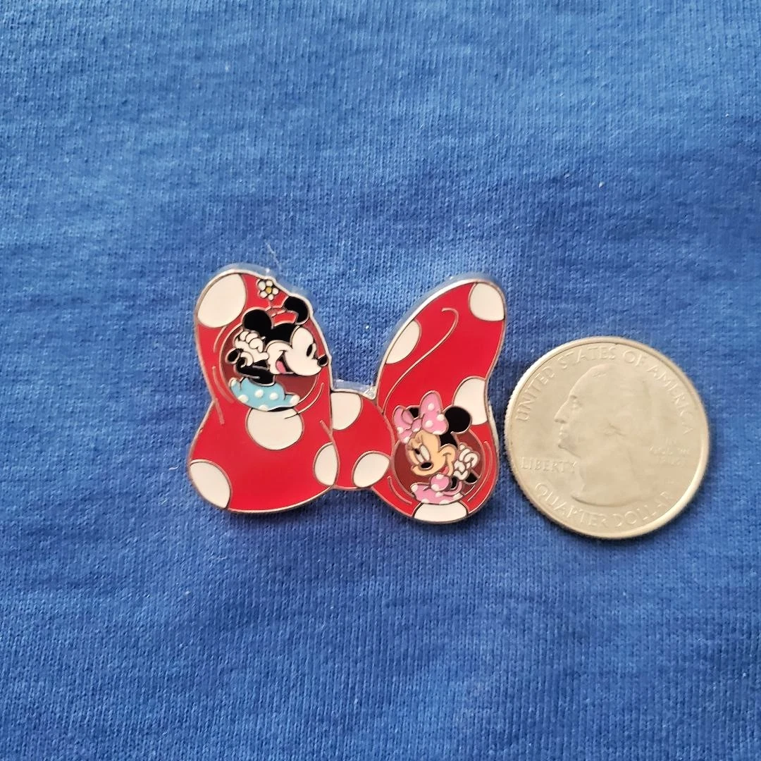 Disney Pin 2024 DLR Minnie Mouse Bow Imaginative Icons Mystery Box Series