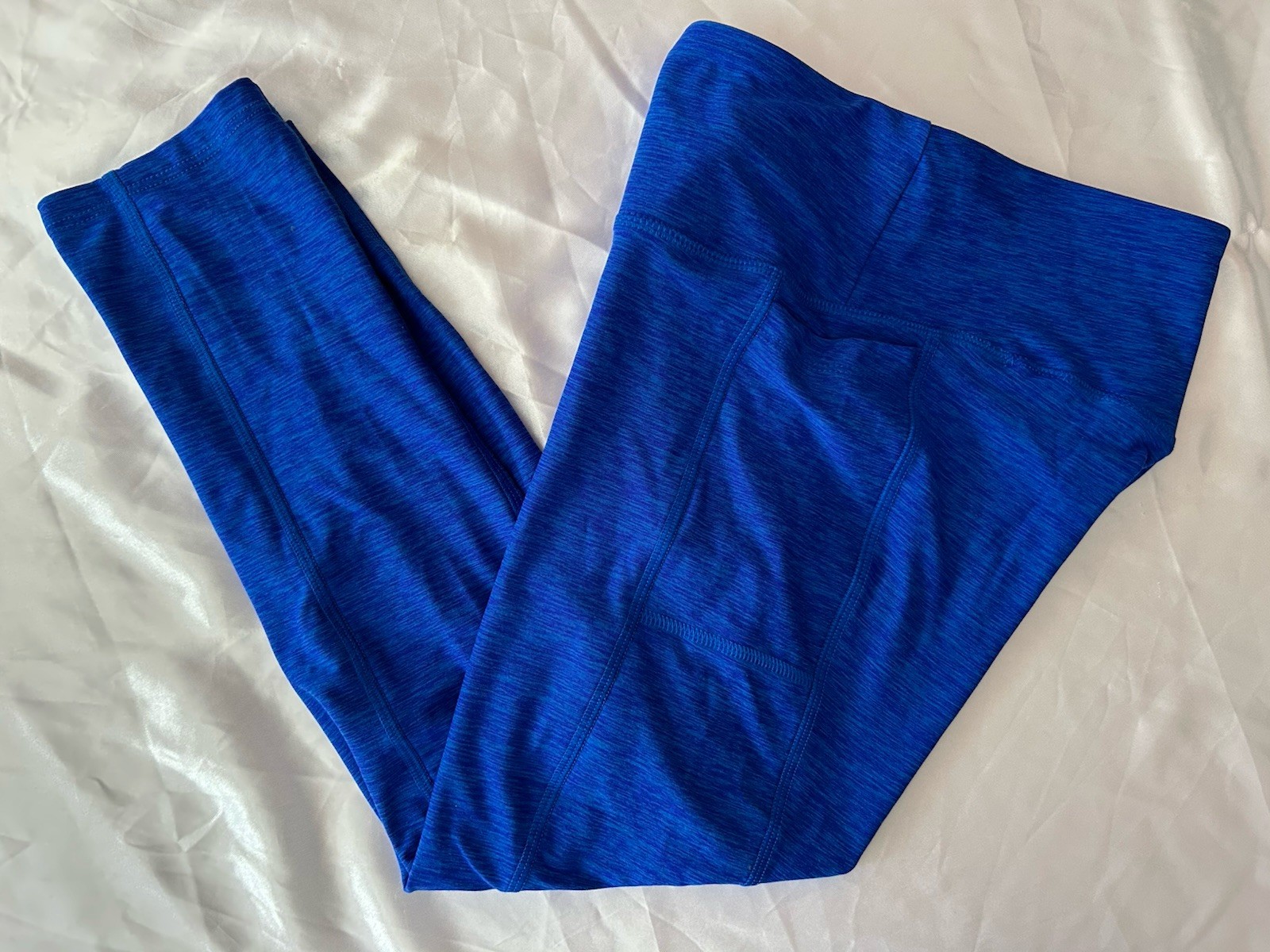 New Balance Blue Leggings Size Medium Blue Yoga Pants Ankle Leggings 2 Pockets
