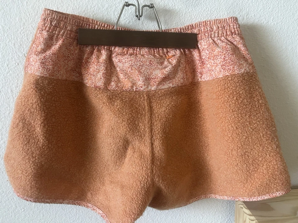 Mega lã curta feminina Outdoor Voices laranja média - Imagem 4 de 4