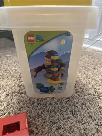 LEGO Quatro: Small Quatro Bucket (5355) (41 Pieces!!)