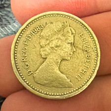 Engraved Gold Colour Coin Band Ring Round "DECUS ET TUTAMEN"