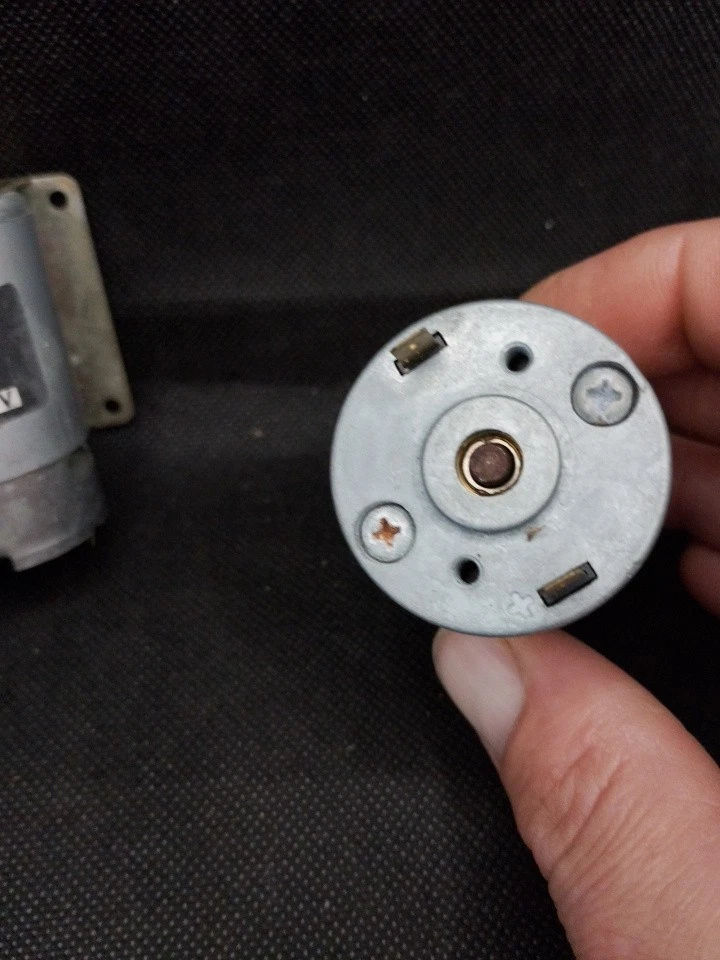 Robbe 4106 Elektromotor EF 76 II 6-8v Motor And Model 777 Motor Read Description - image 2 of 4