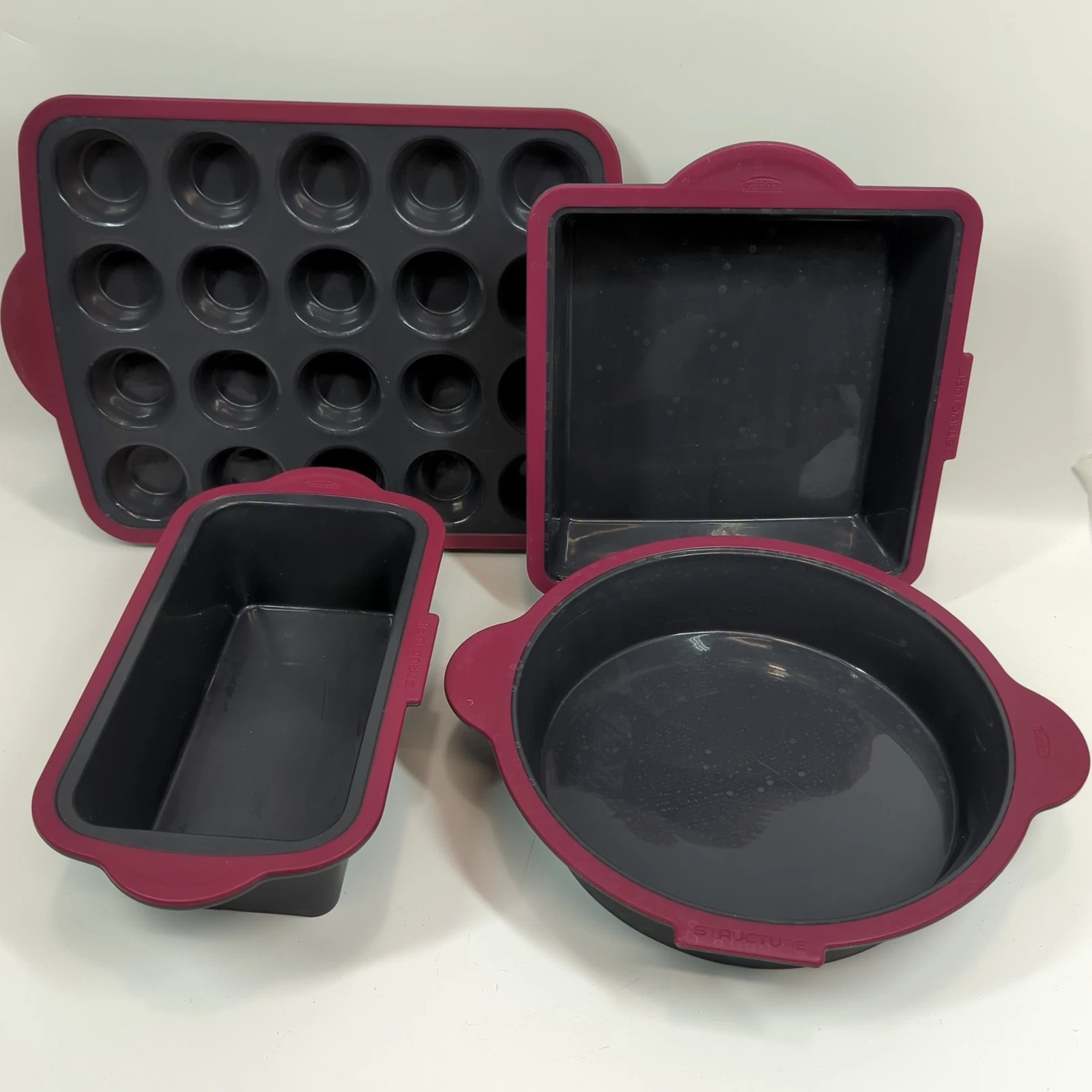 Trudeau Structure 4-Piece Bakeware Set Silicone Muffin Square Loaf Round Pan
Opens in a new window o