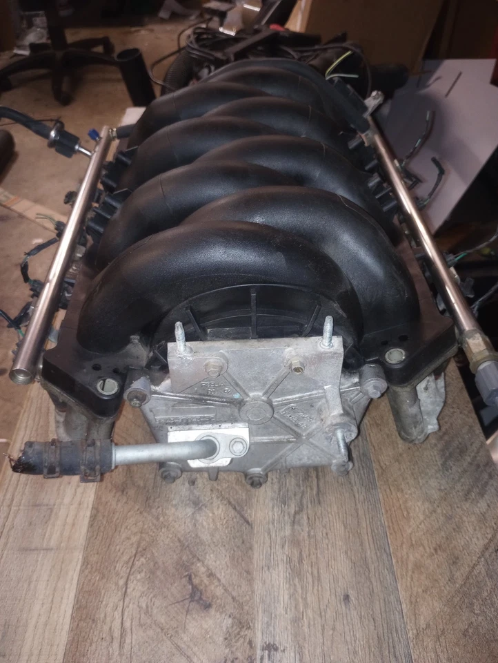 2003 - 06 Lincoln LS V8 3.9 / Thunderbird Intake Manifold Assembly/ Complete  - Image 2 of 4