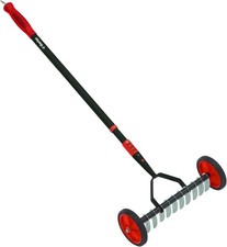 Darlac Manual Lawn Scarifier Telescopic Handle Thatch Moss Removal Tool