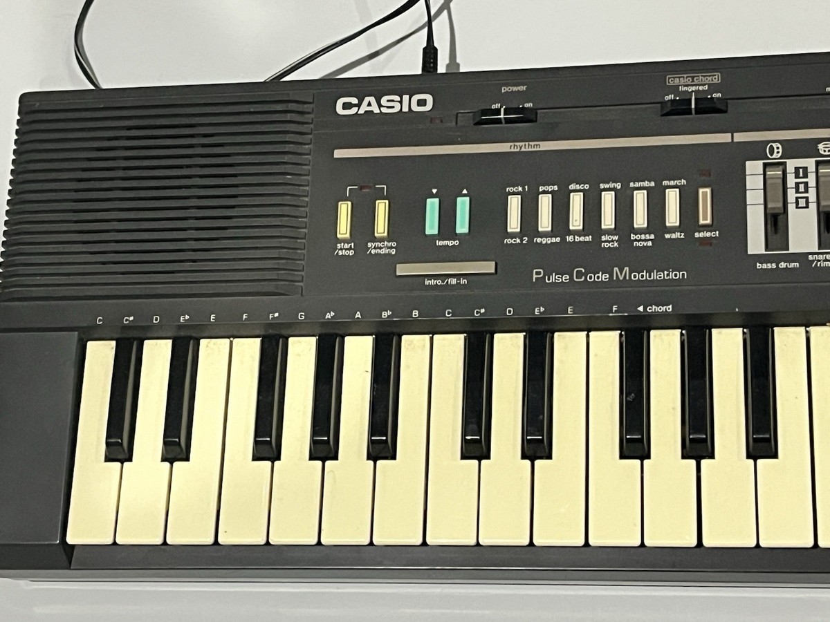 Vintage Casio Casiotone MT-205 Electronic Keyboard Piano Tested +