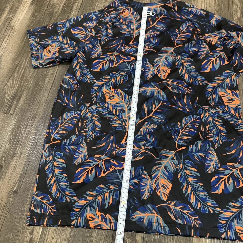 Under Armour Boy’s Heatgear Shirt Short Sleeve Loose YXL Black Feather Print - Image 4 of 4