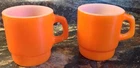 2 VINTAGE ANCHOR HOCKING ORANGE MILK GLASS D HANDLE MUGS CUPS