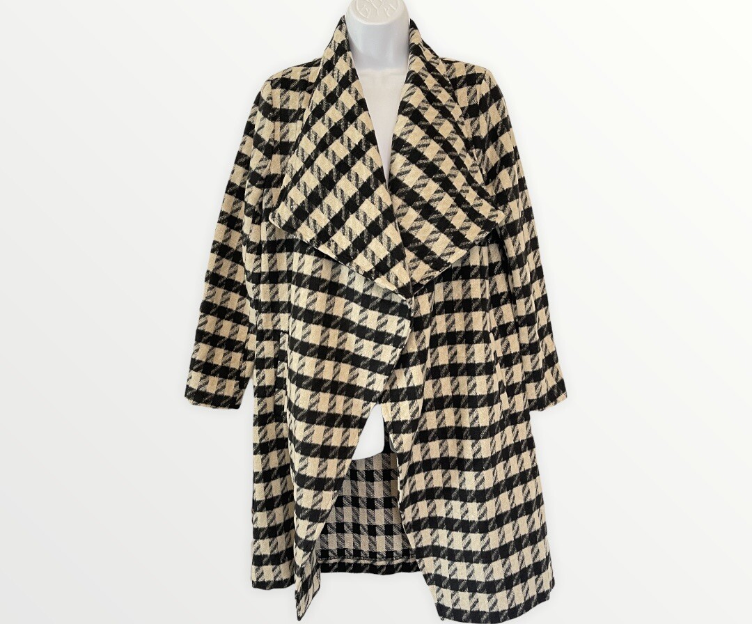 BB Dakota Houndstooth Drape Coat BB 