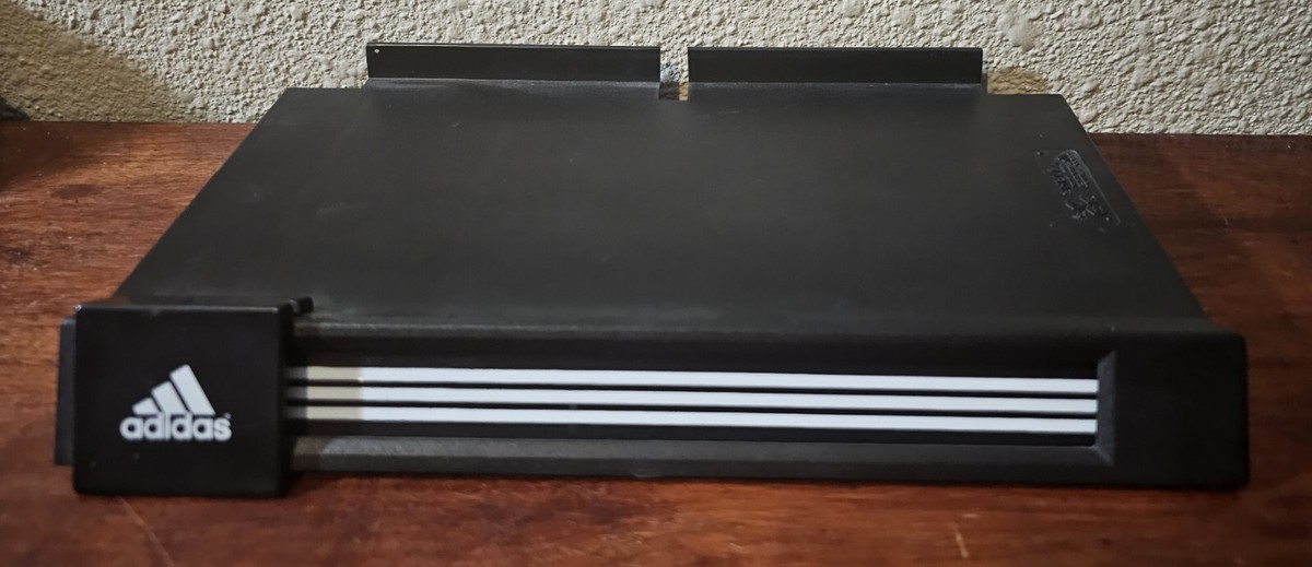 希少　非売品　adidas 販促用　スニーカー　ディスプレイスタンド Black & White Adidas Shoes Plastic Advertising Store Display Shelf