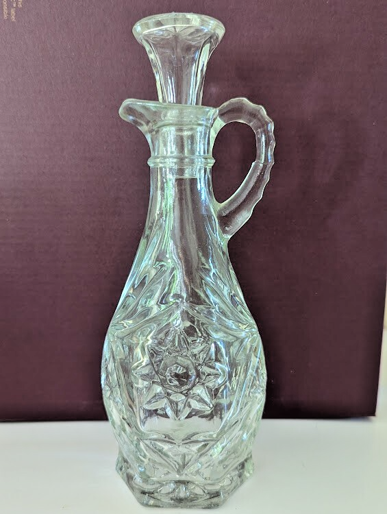 Vintage Anchor Hocking Star Vinegar Cruet in Early American Prescut Glass