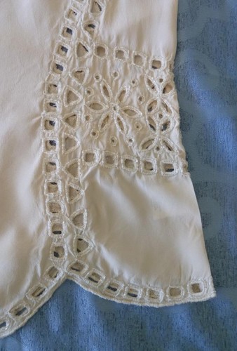 Joie Ivory Silk Embroidered Beaded Cutouts Scoop Neck Scalloped Hem Shell S $278 - Picture 6 of 9