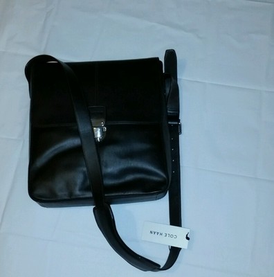 Nwt A11471 Smooth Leather N S Brown Color Cole Haan Men Messenger Bag 298 - Cole Haan Leather Messenger Bag Mens Nwt A11471 Smooth Leather N S Brown Color Cole Haan Men Messenger Bag 298 - Cole Haan Leather Messenger Bag Mens