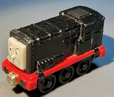 DIESEL Tooting Engine Learning Curve  Thomas Tank Engine & Friends Take Along