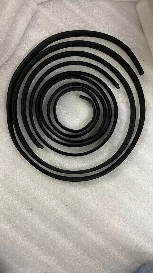 Glass Run Window Channel Rubber LH & Rh Fit For Suzuki Samurai 85'-95' - Imagem 2 de 4