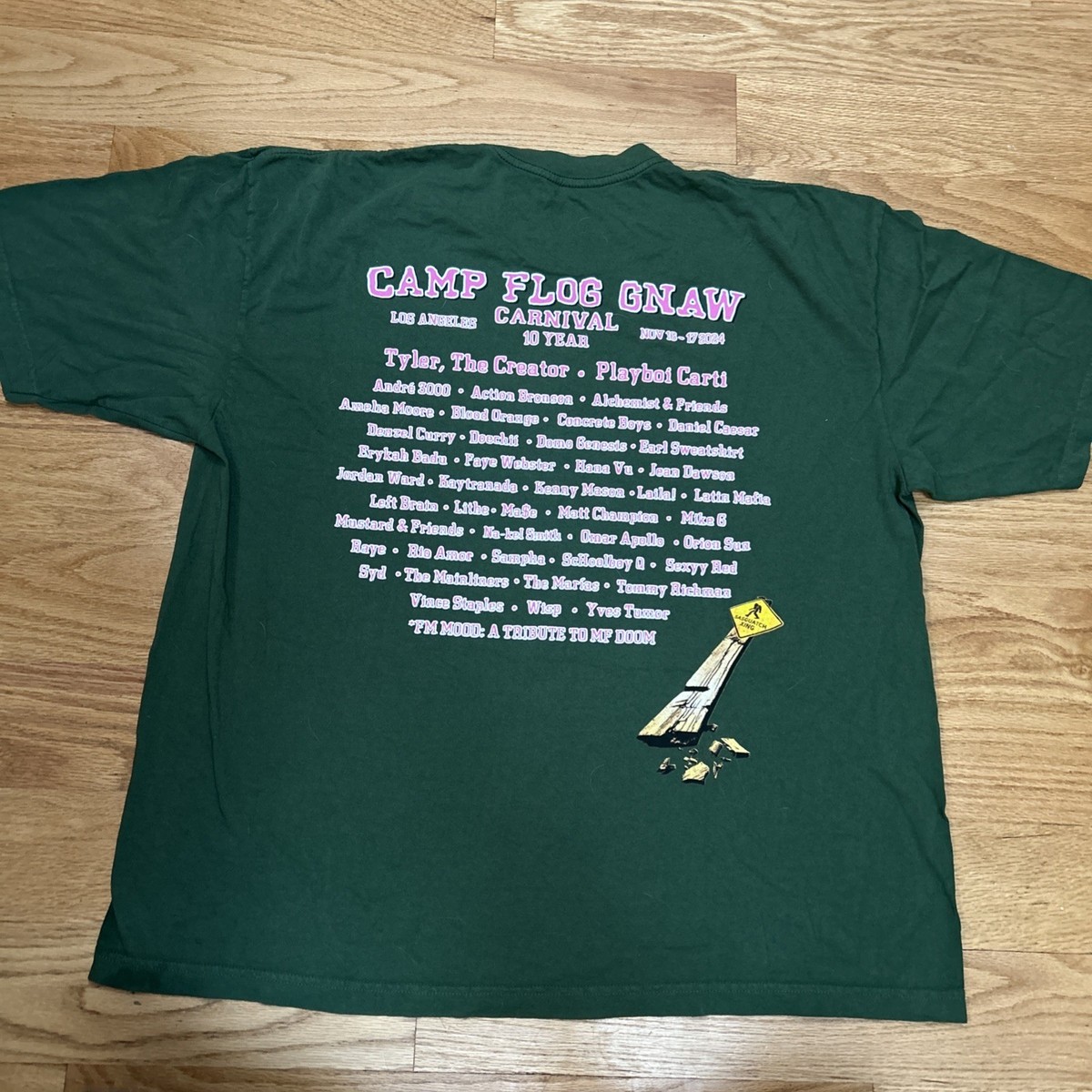 Camp Flog Gnaw 2024 Sasquatch forest green Shirt XXL 10 Year