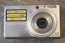 Sony Cyber-Shot DSC-s750 7.2 Mega Pixels 3x Zoom Digital Camera UNTESTED