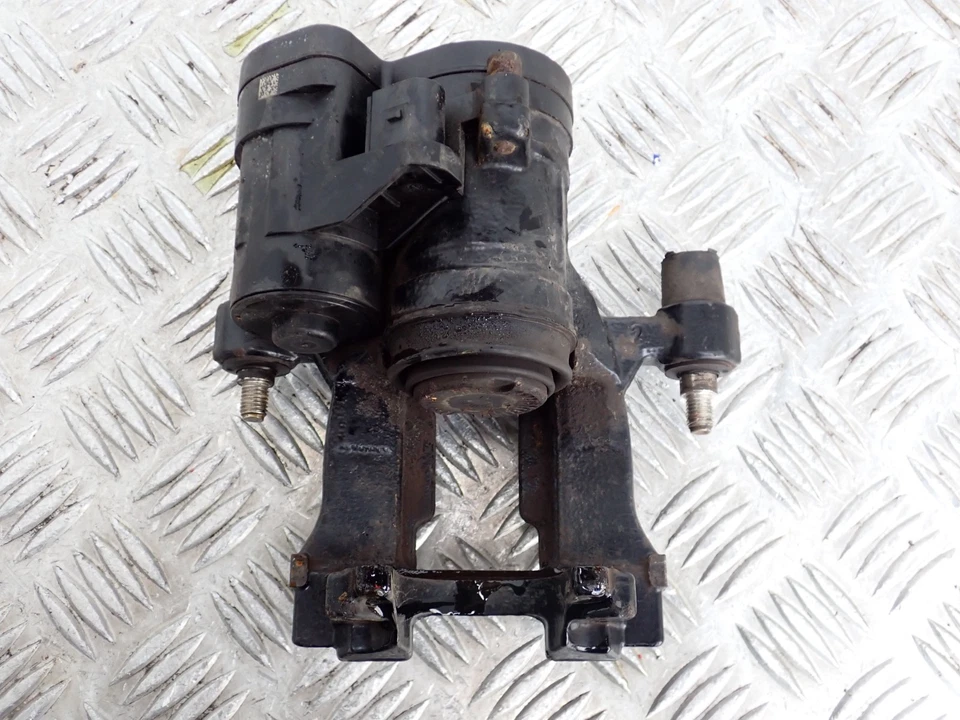 VW GOLF R MK7 AUDI S3 8V REAR LEFT PASSENGER SIDE BRAKE CALIPER 5Q0615405CT NSR - Image 3 of 4