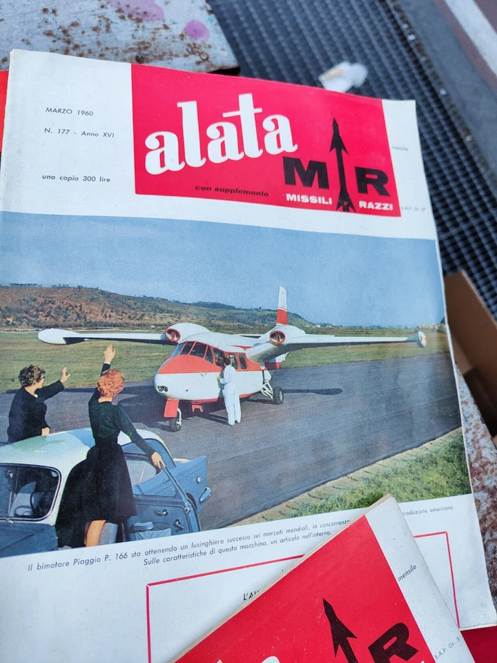 10 Vecchie riviste . AEREI MILITARI . alcune anche del 1959 .VEDI TANTE FOTO - Immagine 3 di 4