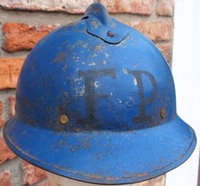 ELMETTO ESPERIMENTO POLIZIA ECUADOR METALLO LEGGERO ITALIANO ADRIAN M 16 POST WW I 1930 