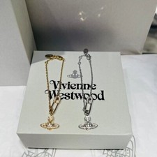 vivienne Saturn pin necklace