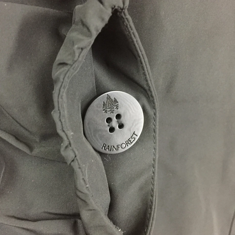 RAINFOREST 尺寸小号宽松版型黑色可打包易皱恢复连帽夹克 — 第 4/4 张图片