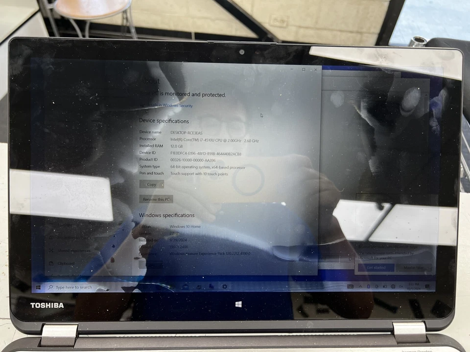 Radio satelital TOSHIBA P55W-B5318D i7-4510U 12 GB 250 G SSD regla agrietada Foto 3 de 4