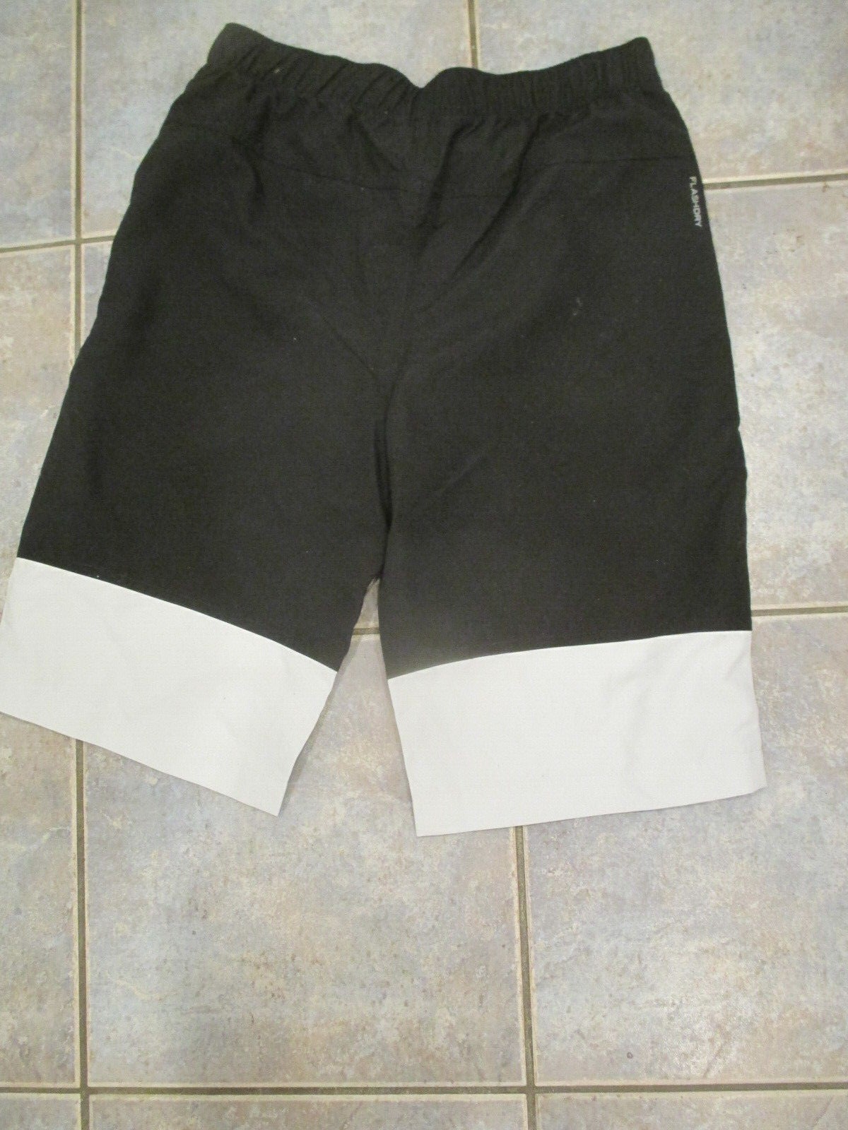 Picture 2 of 5
