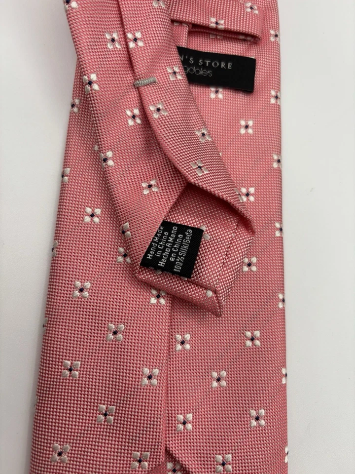 "Corbata Bloomingdale's The Mens Store rosa floral 100 % seda 3"" verano primavera ambiente" Foto 4 de 4