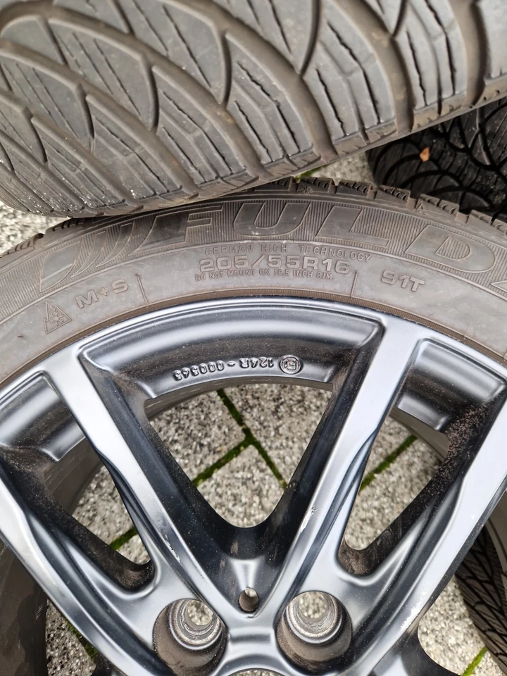 4Stk Alufelgen mit M&S Winterreifen - Bild 4 von 4