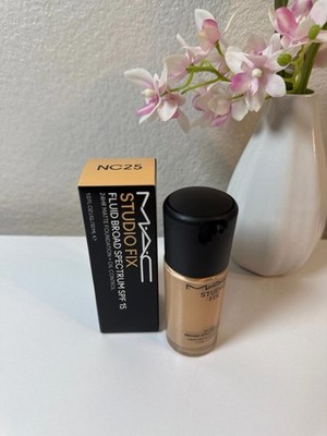 MAC Studio Fix Fluid spf 15 24hr Matte Foundation +oil control NC25
