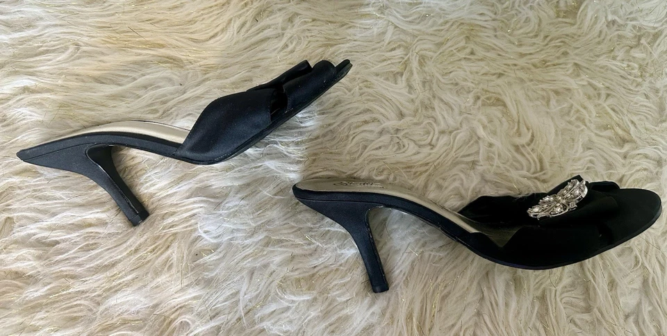 Tacones vintage Starlet by Star Jones negros satinados talla 9 lazo estrás mula Foto 3 de 4