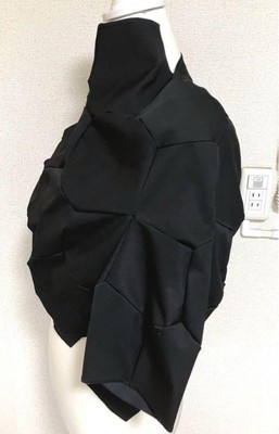 Ad2008 COMME des GARCONS Tomorrow