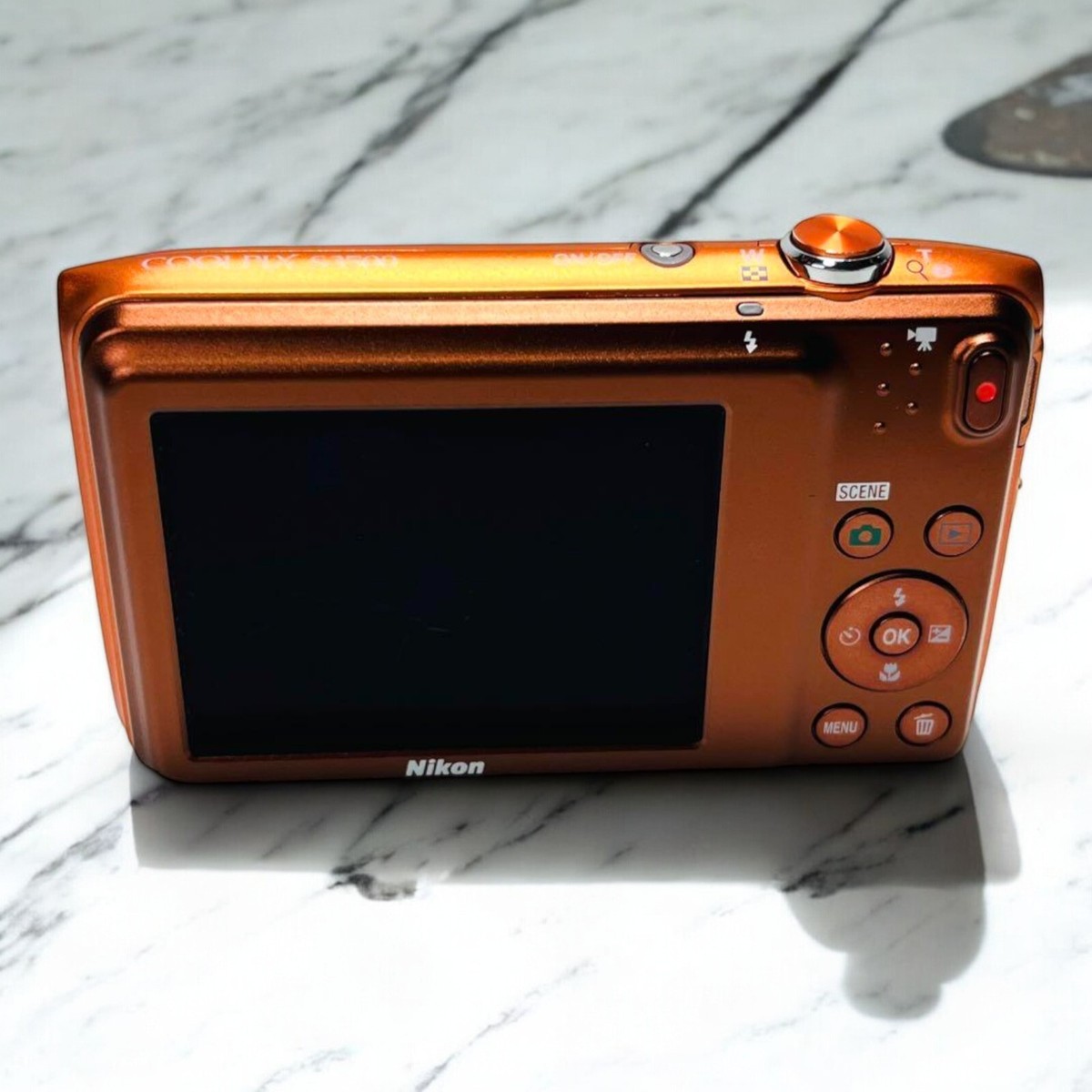 Nikon COOLPIX S3500 20.0MP Compact Digital Camera Orange Nikon COOLPIX S3500 20.0MP Compact Digital Camera Orange
