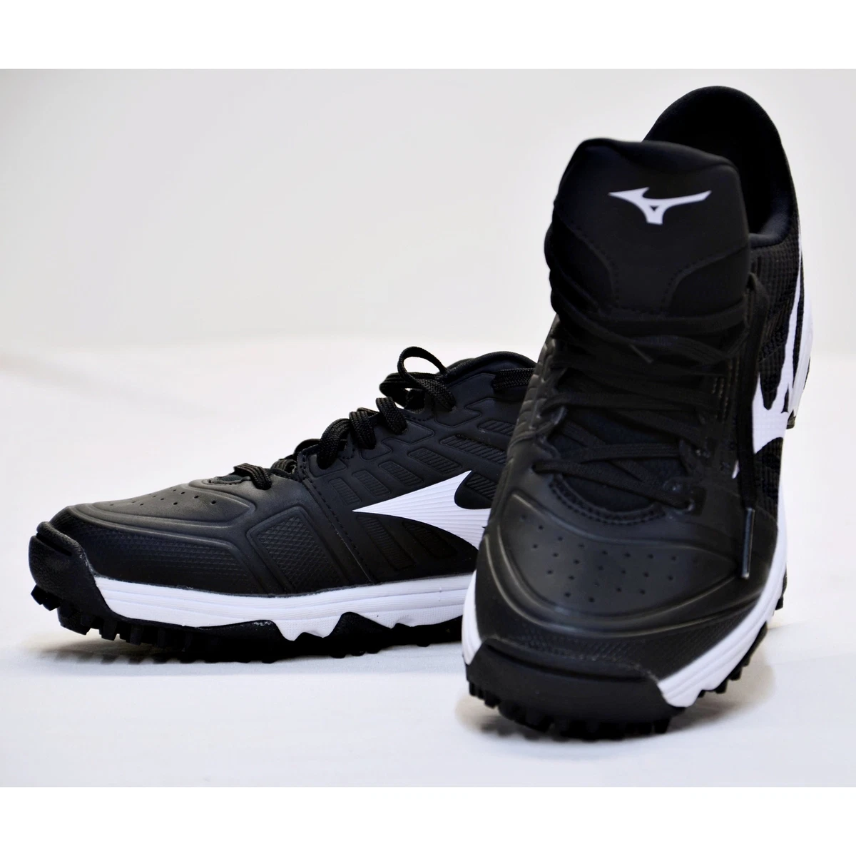 Mizuno Men s Ambition Low AS Turf Baseball Shoe Size 7.5 Black