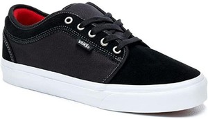 vans chukka low black white