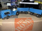 Vintage Tonka toy 1962 Airport Tractor & carts pressed steel near set
