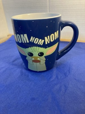 Baby Yoda Star Wars Mandalorian  Nom Nom Nom  25oz Ceramic 5 in Mug