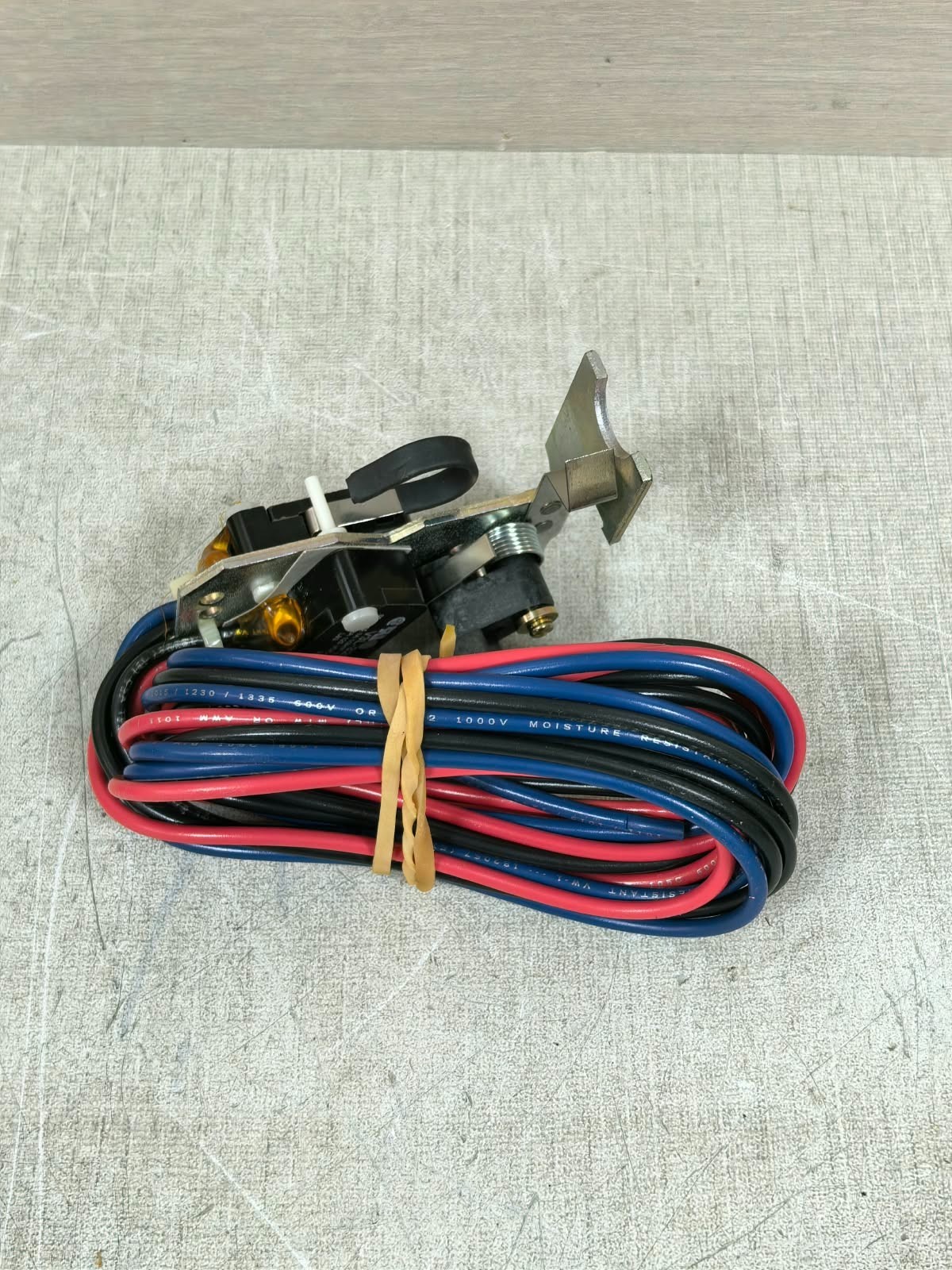 Eaton LAUAL1 / AA114LPK 1493D37G02 EATON LAUAL1 / AA114LPK 1493D37G02 AL/LO AUXILIARY SWITCH 8