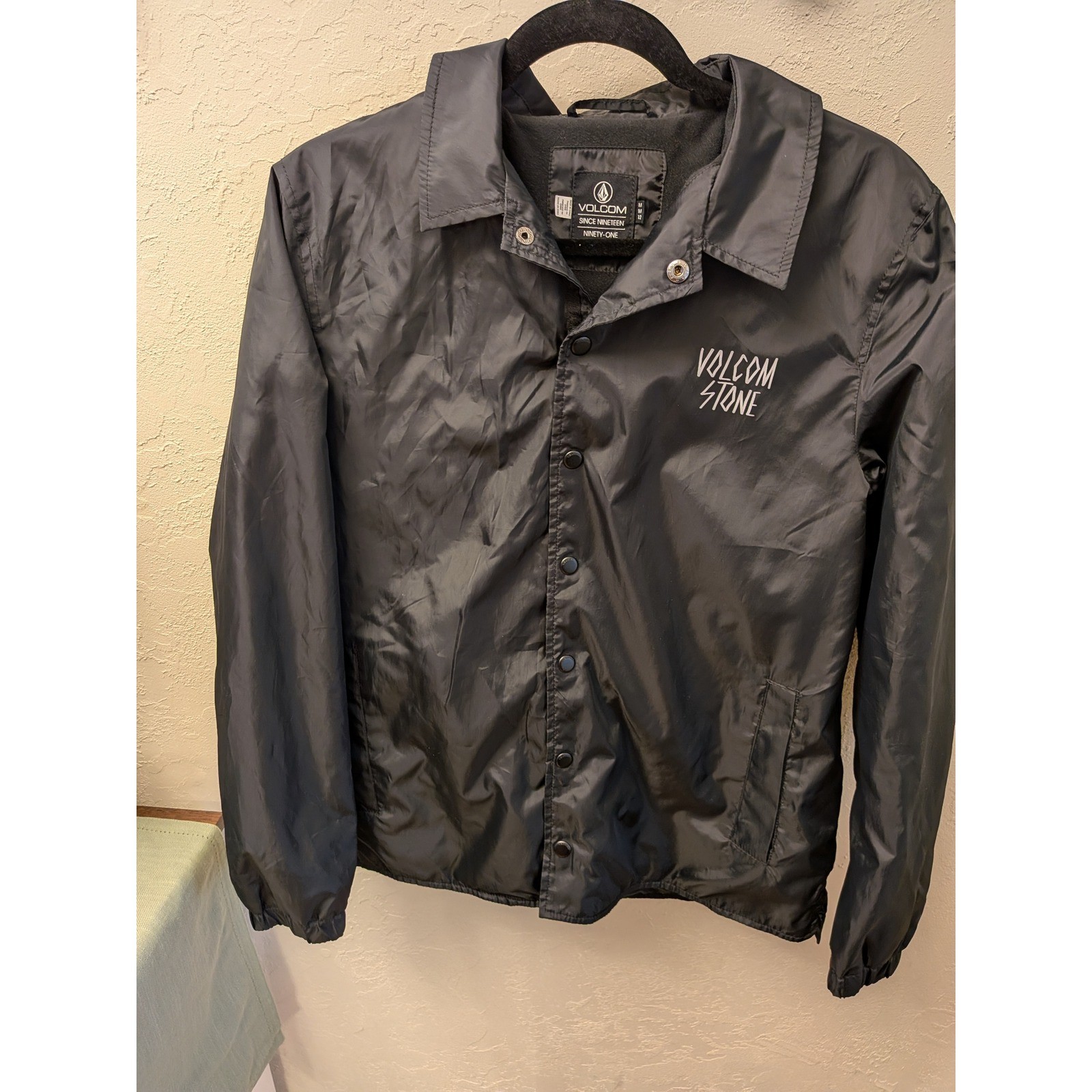 Volcom Stone Black Lightweight Snap Button Jacket… - image 1