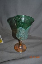 DURAND ART GLASS GREEN PULLED FWATHER CUT WITH BRIDGETON ROSE