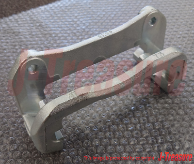 TOYOTA HIGHLANDER 08-13 Genuine Fr/Disc Brake Cylinder Mount RH