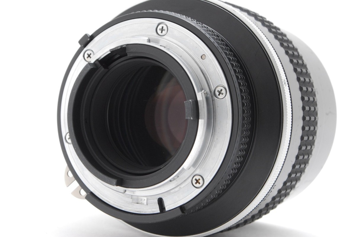 MINT+++] Nikon Ai-s Ais Nikkor 105mm F1.8 MF Lens Portrait From JP