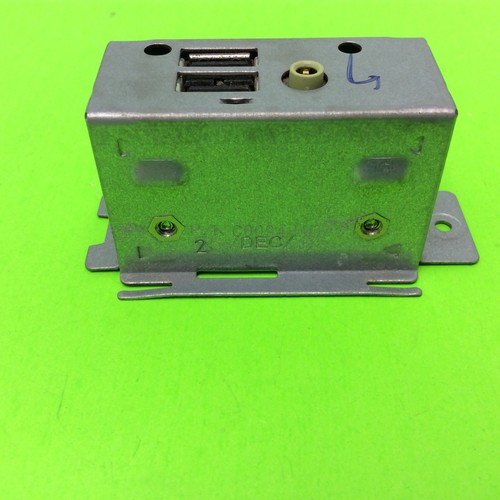 Computadora PC Dell Optiplex 170L USB y panel de puerto de audio CN-0C0094 - Imagen 3 de 3