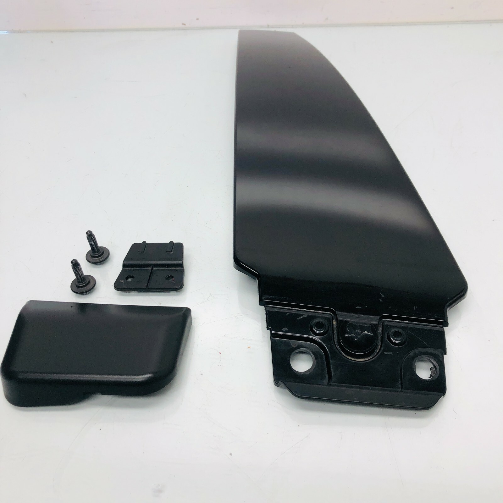 2014 - 2019 Maserati Ghibli Passenger Front Exterior Door Pillar Trim Panel OEM