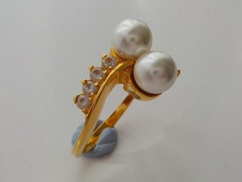 Beautiful Simulated Pearl & Clear Stone Ring - Size N - Picture 2 of 4