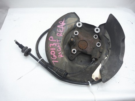 1995 VOLVO 850 GLT A/T PASSENGER REAR HUB SPINDLE KNUCKLE OEM 1994 1996 1997 - Picture 5 of 9